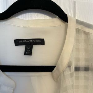 Banana Republic Blouse size XS